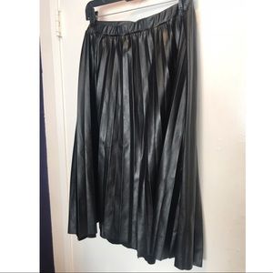 Charlotte Russe Faux Leather Pleated Skirt